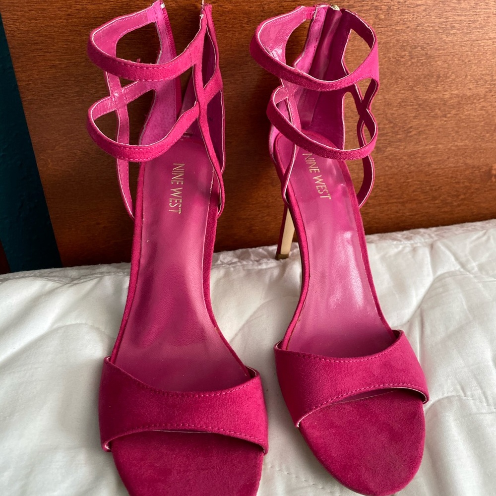 Nine West Pink Pumps